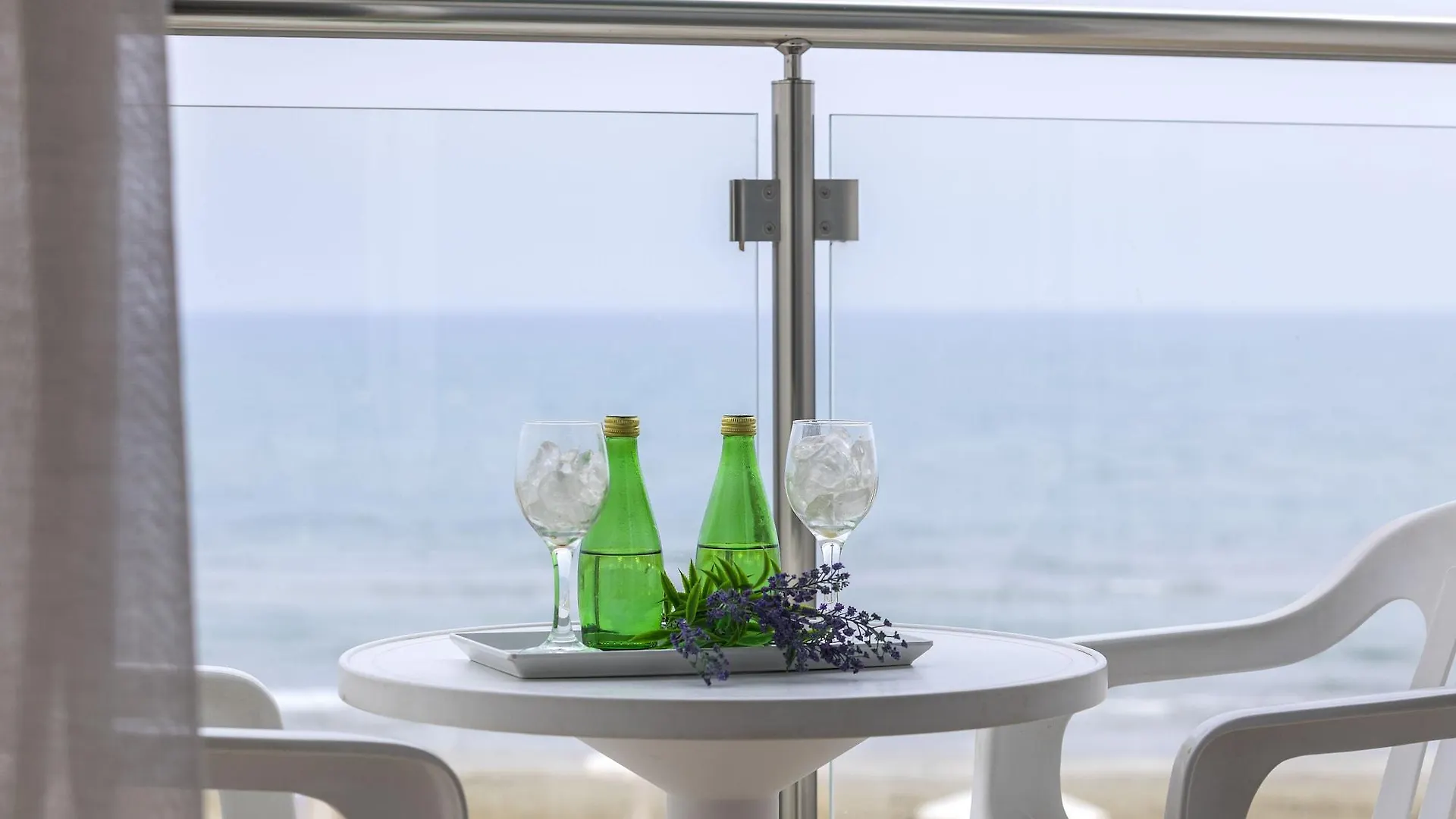 Costantiana Beach Hotel Apartments Larnaca Hotel apartamentowy